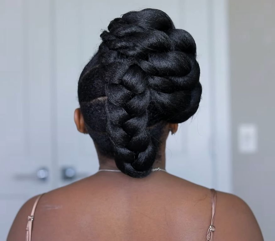 This Wedding Guest Natural Hairstyle is Exactly What You're Looking For!